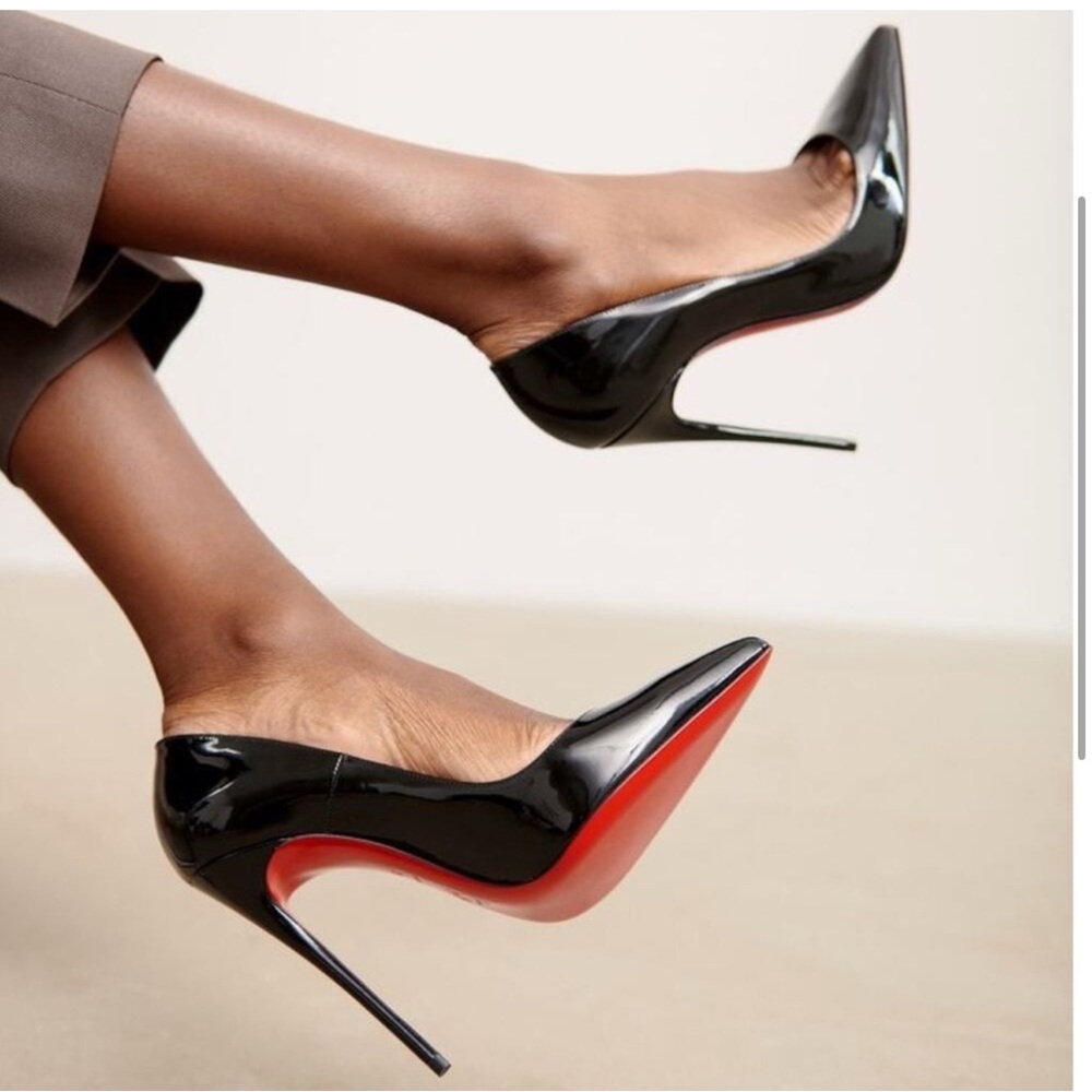 Christian Louboutin -
 👠 Black Stiletto Pumps - Decollete / Kate